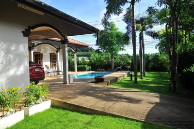Kesorn Charming Authentic Thai Pool Villa Phuket – Photos 16